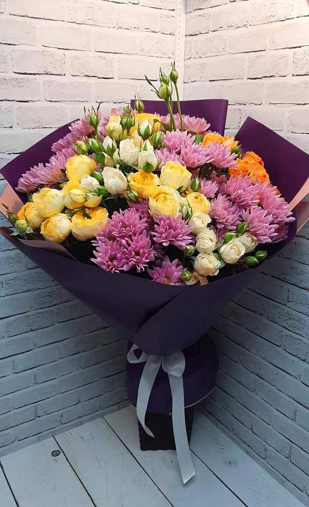 Букет Красочный праздник в Анадыри Букет цветов из: Хризантемы и Розы в Анадыри